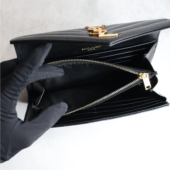 Yves Saint Laurent Black Quilted Wallet with Gold Logo - Picture 5 of 11